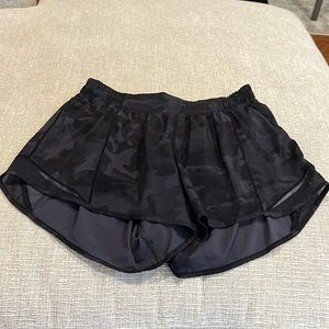 Lululemon Camo Hotty Hot 2.5” Shorts